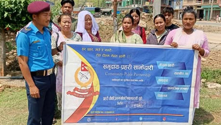 नवलपरासी पूर्वमा प्रहरीद्वारा सडक सुरक्षा, लैङ्गिक हिंसा र लागुऔषधबारे सचेतनामूलक कार्यक्रम सम्पन्न